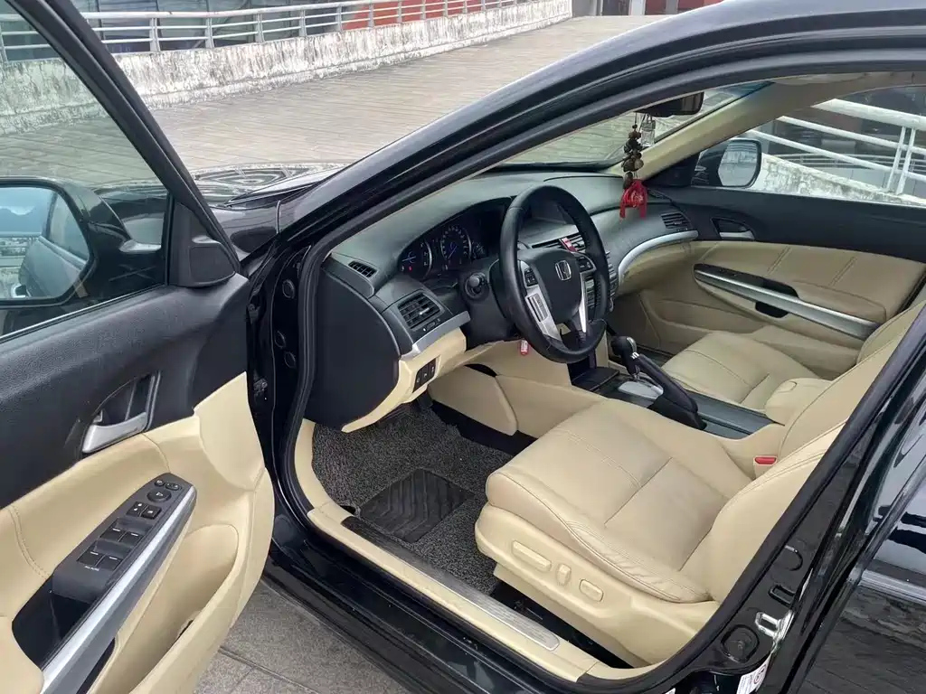 HONDA CROSSTOUR 2013