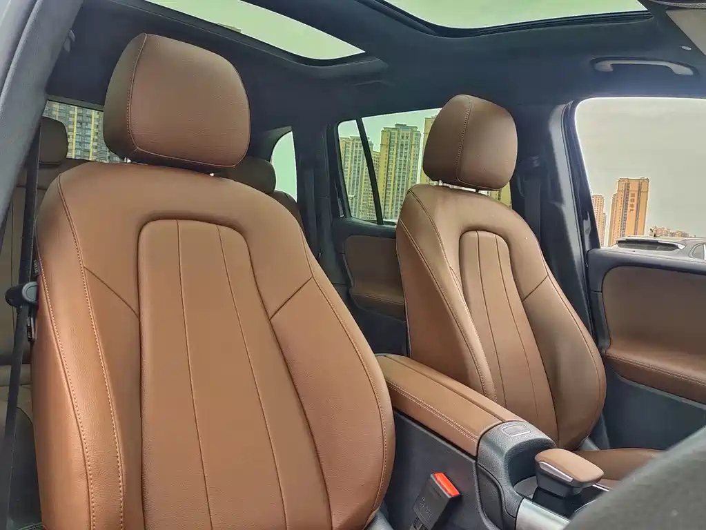 MERCEDES BENZ GLB 2022