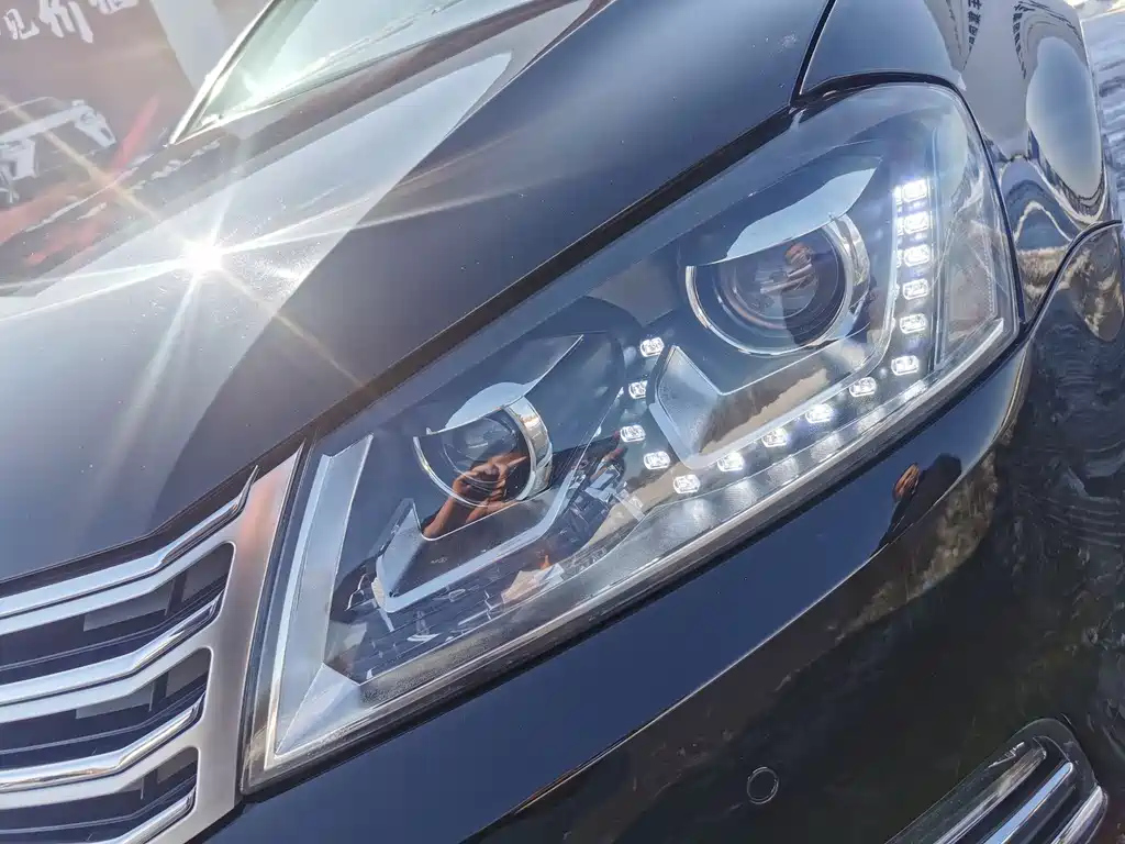 VOLKSWAGEN MAGOTAN 2016