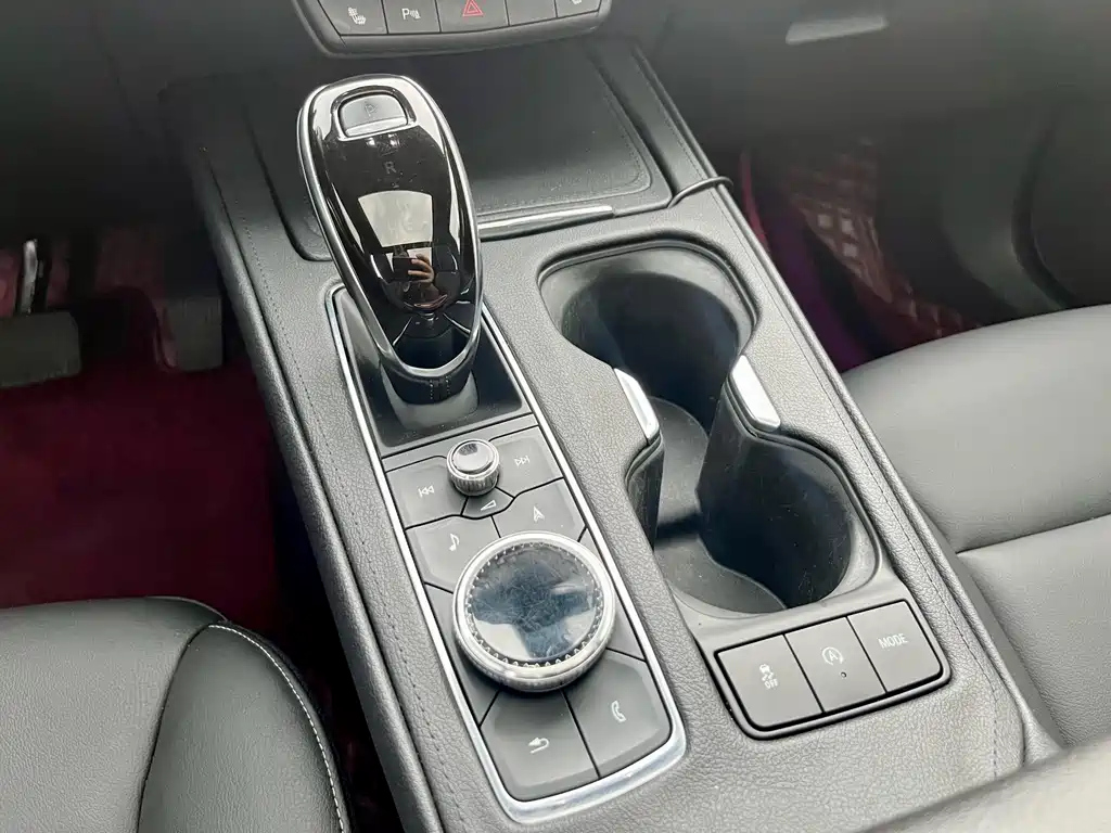 CADILLAC XT4 2020