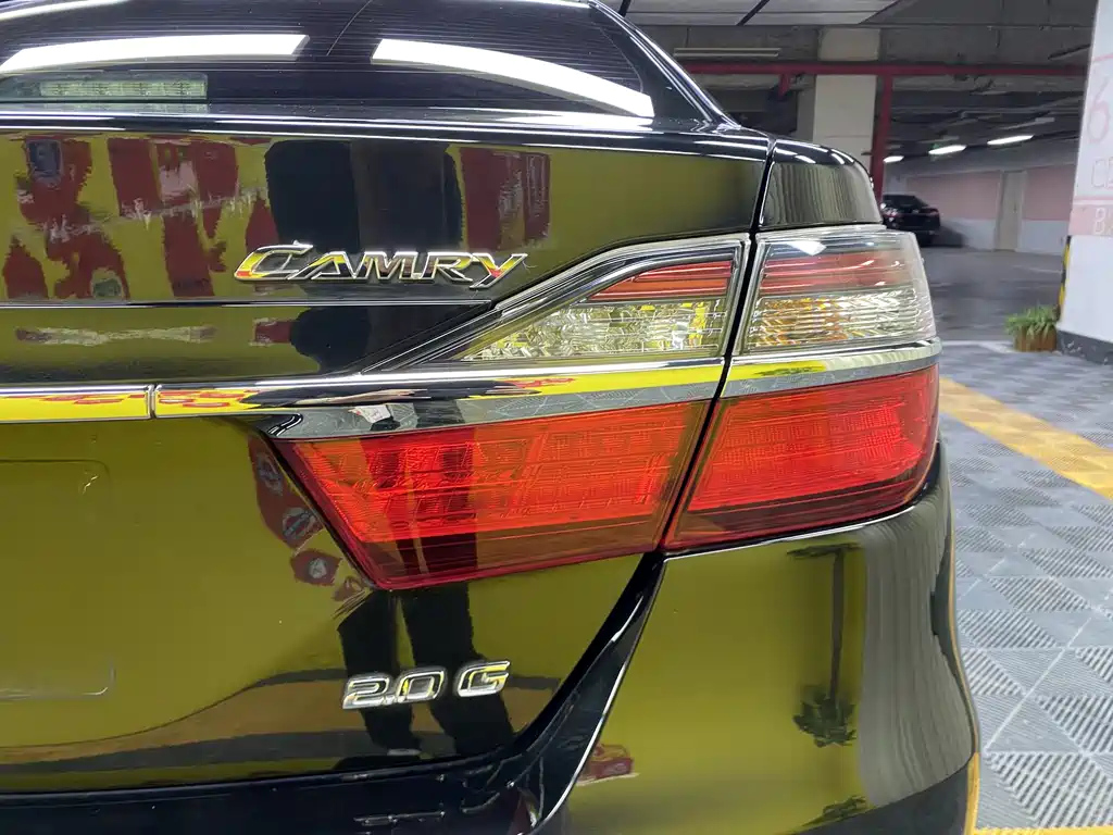 TOYOTA CAMRY 2017