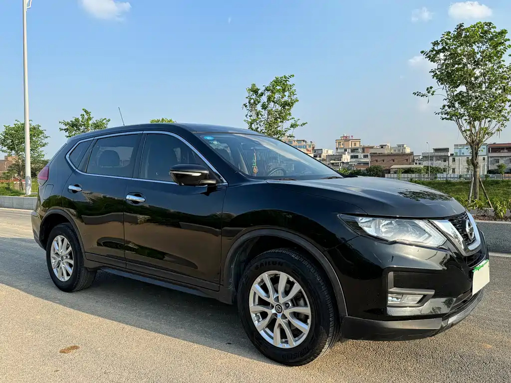 NISSAN X-TRAIL 2019