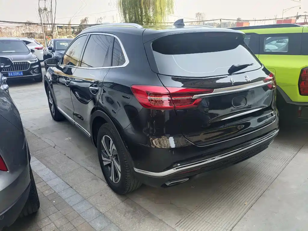 HONGQI HS5 2020