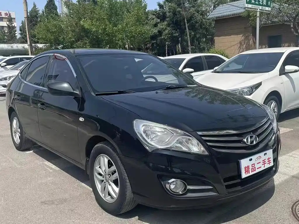 HYUNDAI CELESTA 2012