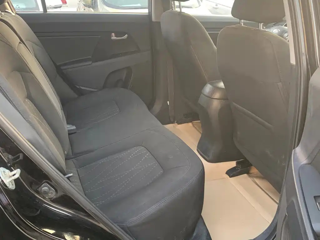 KIA SPORTAGE 2012