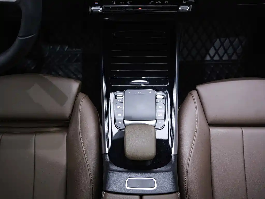 MERCEDES BENZ GLB 2020