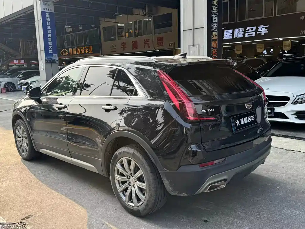 CADILLAC XT4 2020