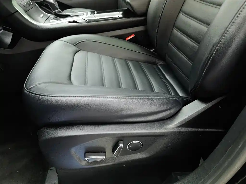 FORD EDGE 2018