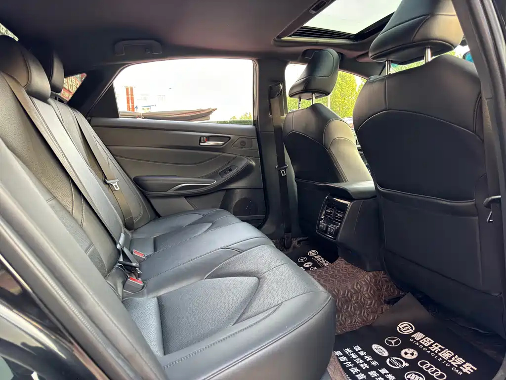 TOYOTA AVALON 2022