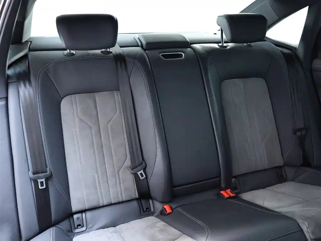 AUDI A6L 2023