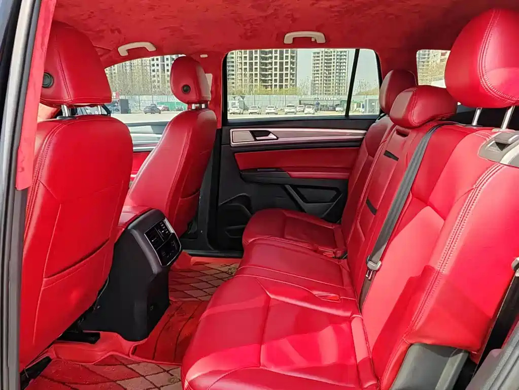 VOLKSWAGEN TOURAN 2021