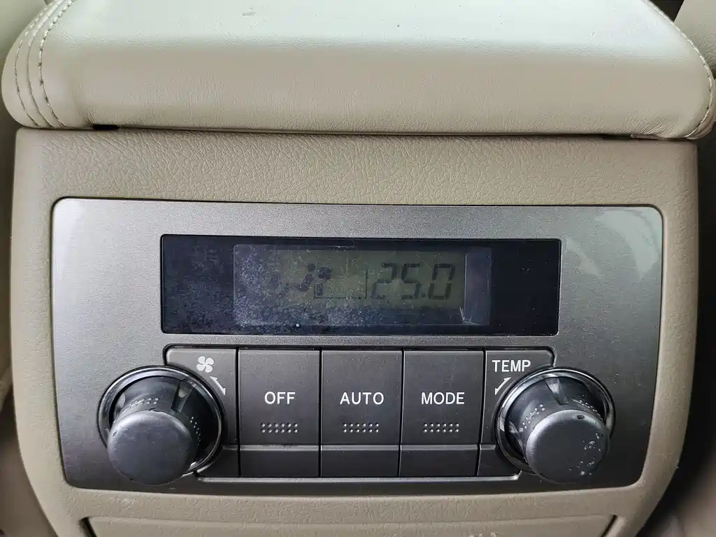TOYOTA HIGHLANDER 2014