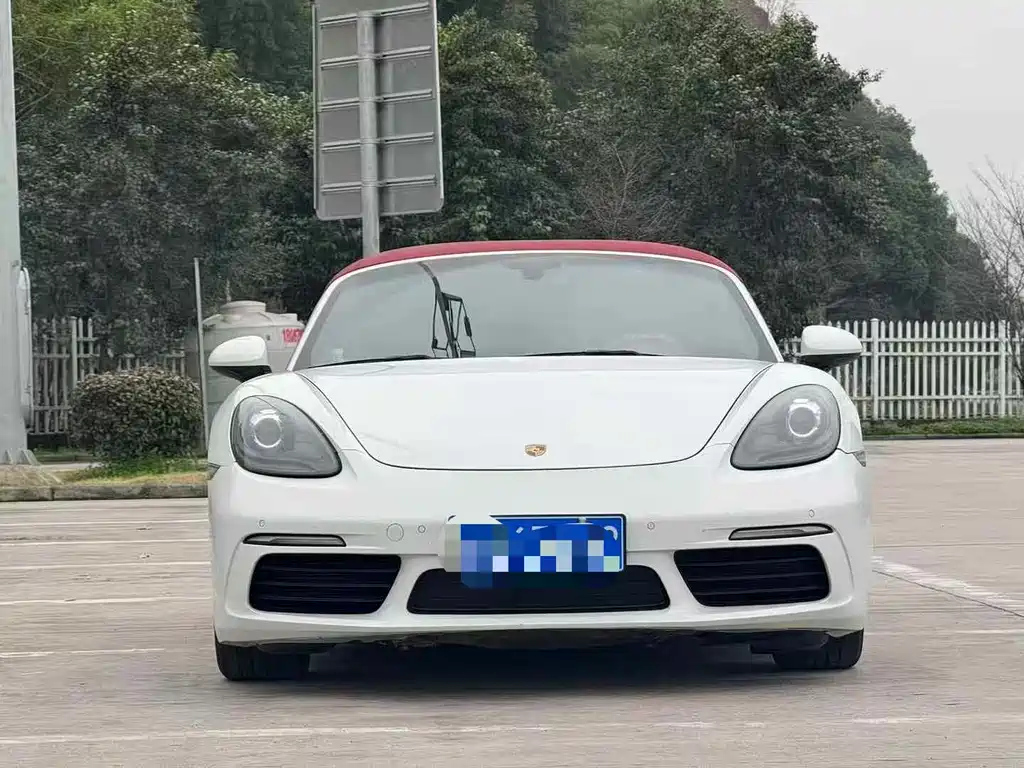 PORSCHE 718 2016