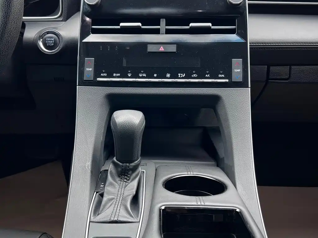 TOYOTA AVALON 2020