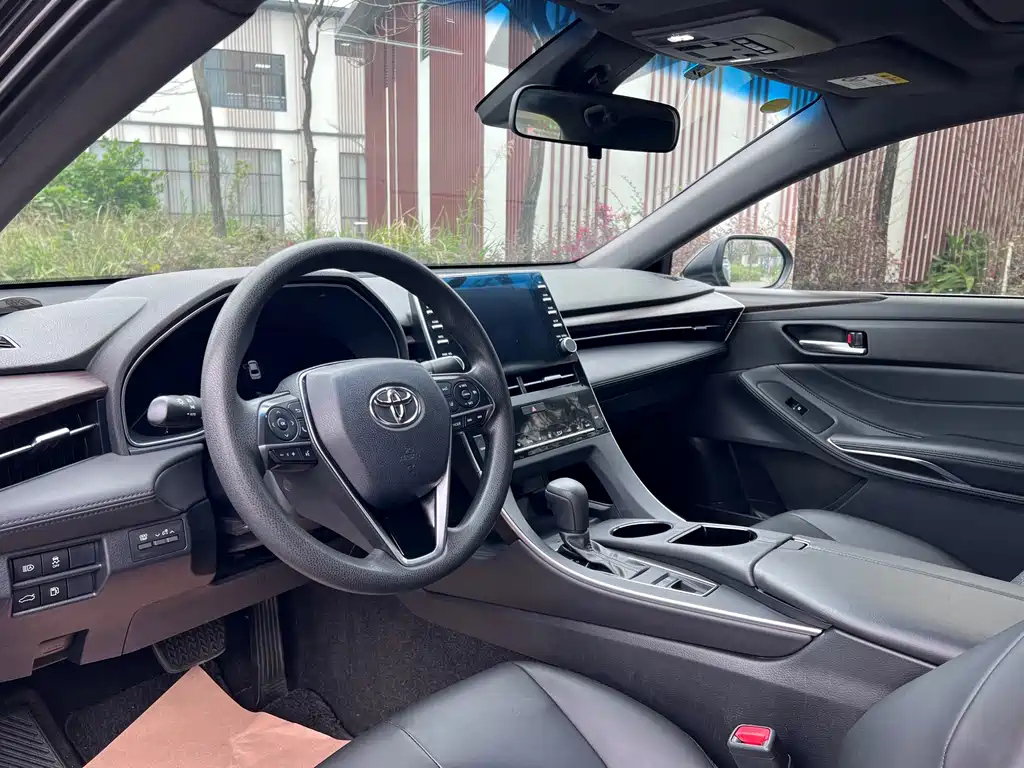 TOYOTA AVALON 2020