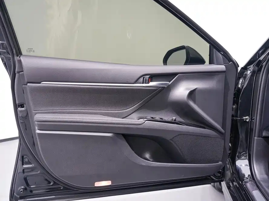 TOYOTA CAMRY 2023