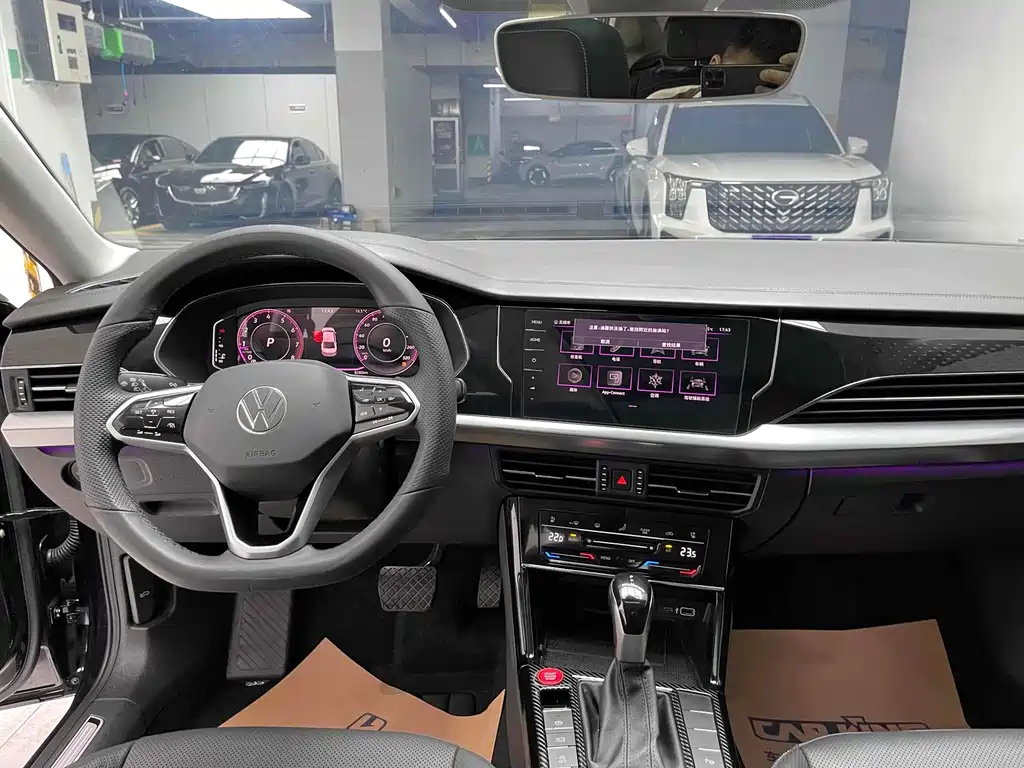 VOLKSWAGEN PASSAT 2022