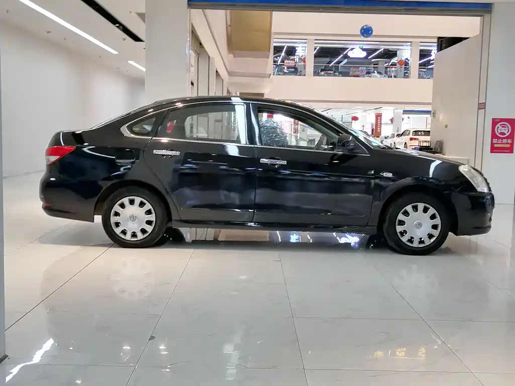 NISSAN SYLPHY 2016