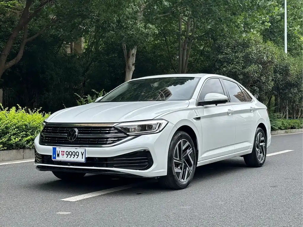 VOLKSWAGEN SAGITAR 2023