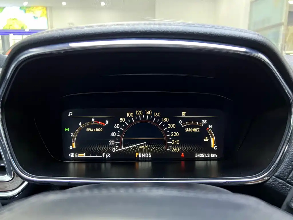 LINCOLN CONTINENTAL 2019