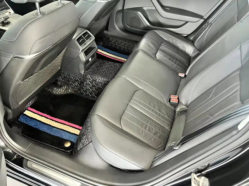 AUDI A6L 2020