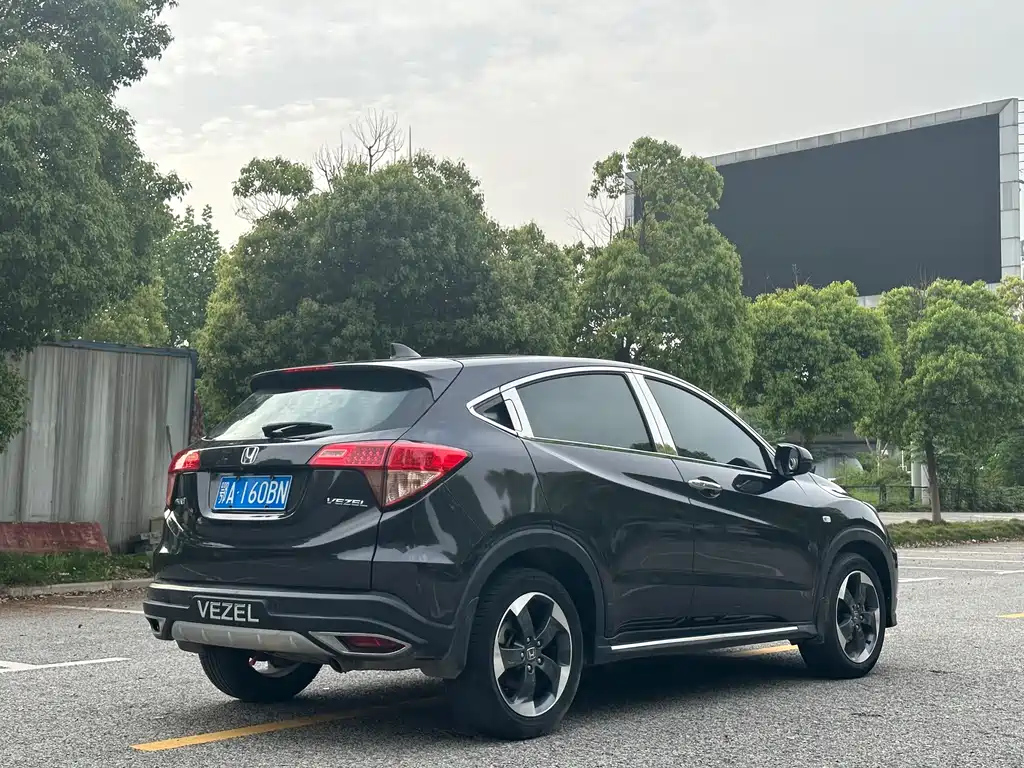 HONDA VEZEL 2016