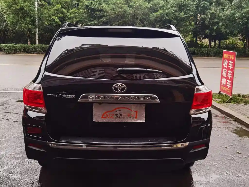 TOYOTA HIGHLANDER 2014