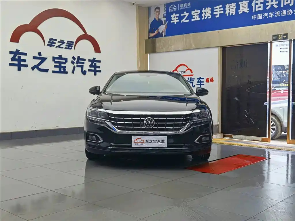 VOLKSWAGEN PASSAT 2021
