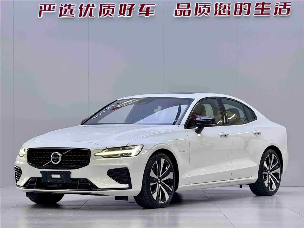 VOLVO S60 NEW ENERGY 2023