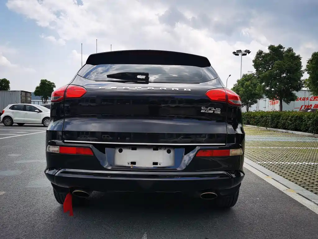 LEOPAARD CS10 2017
