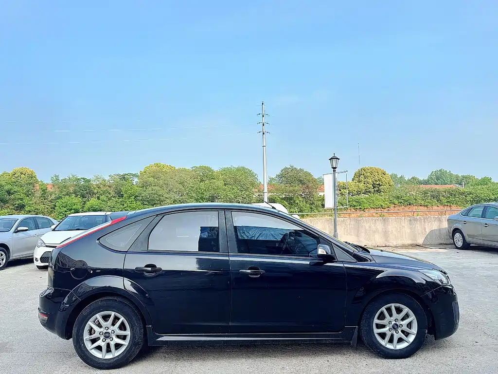 FORD FOCUS 2011