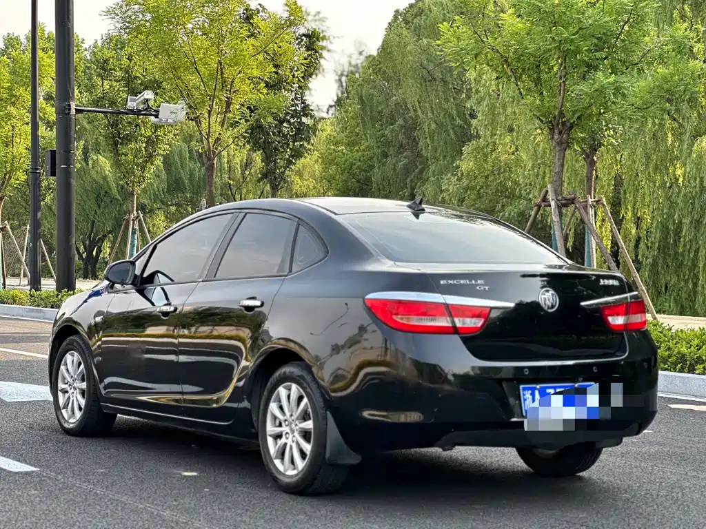 BUICK EXCELLE 2011