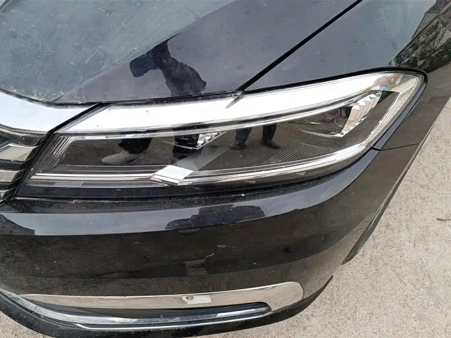 VOLKSWAGEN LAVIDA 2019
