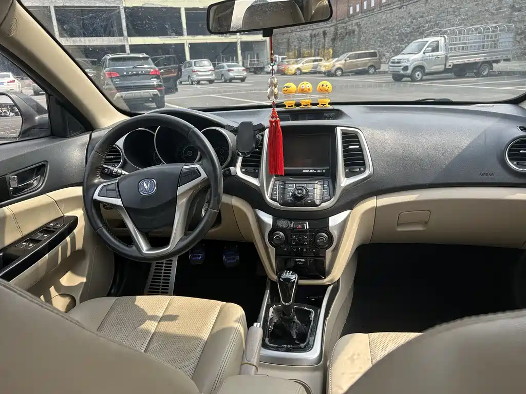 CHANGAN EADO 2013