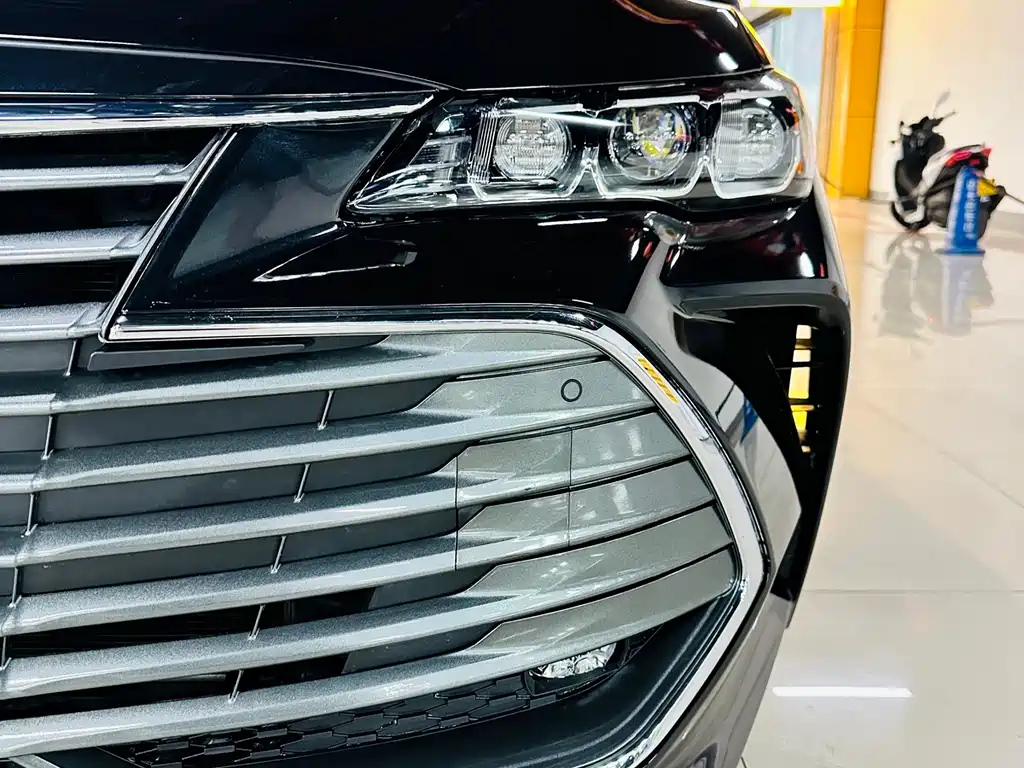 TOYOTA AVALON 2019