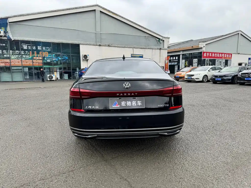 VOLKSWAGEN PASSAT 2022