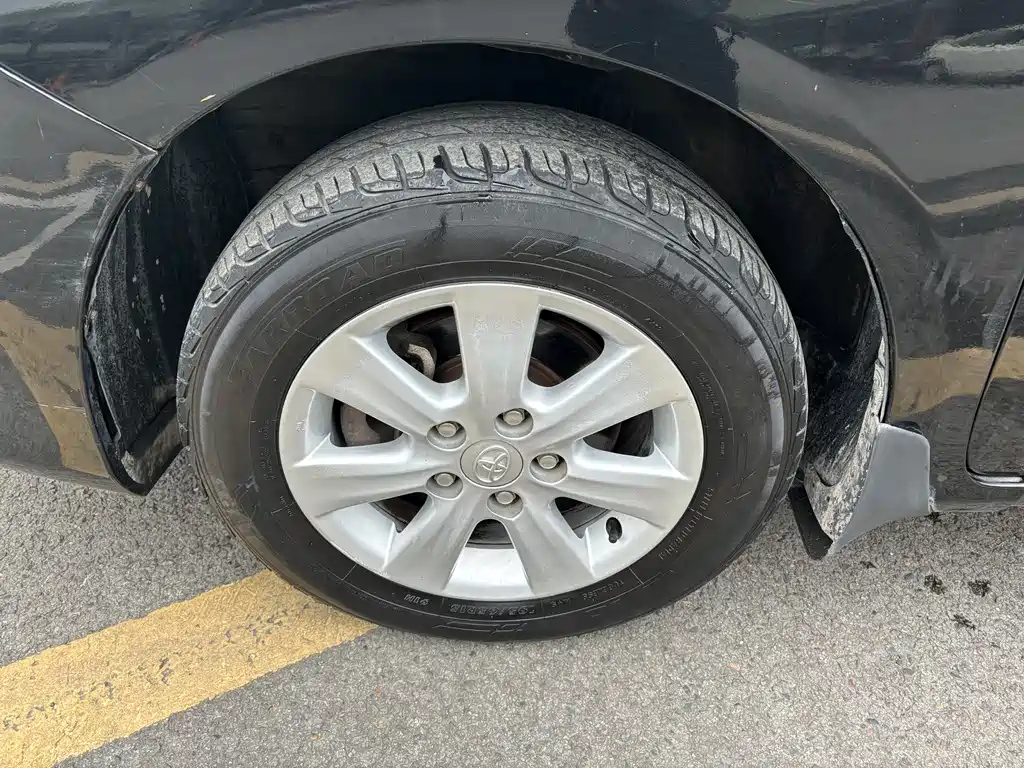 TOYOTA COROLLA 2011