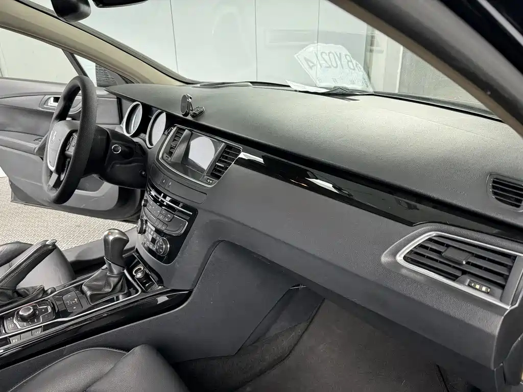 PEUGEOT 508 2012