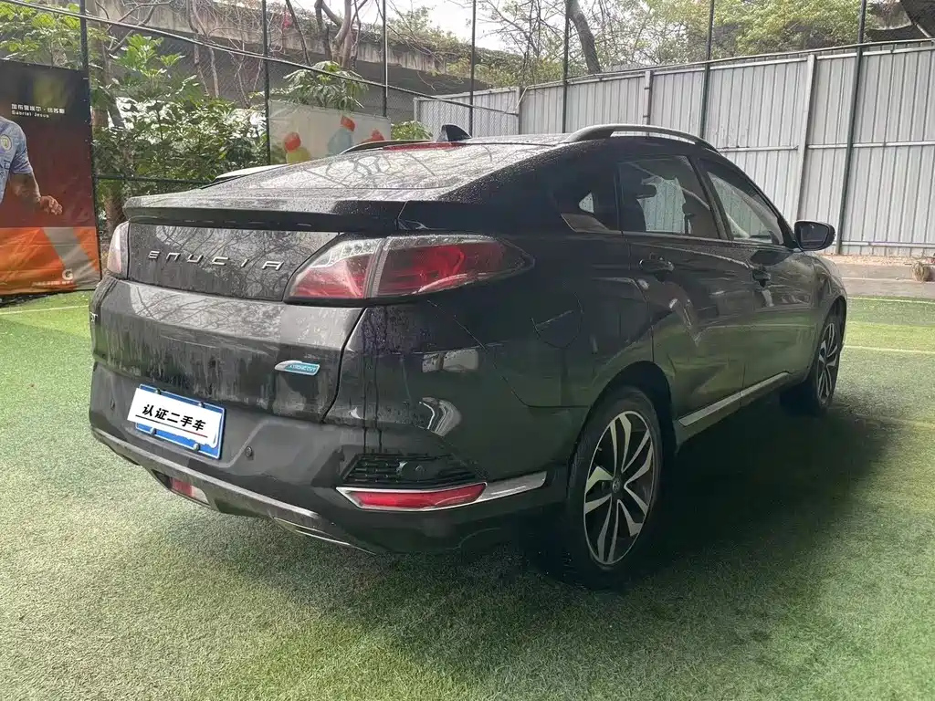 VENUCIA T90 2018