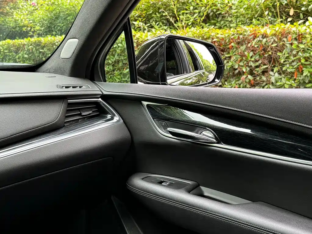 CADILLAC XT5 2023