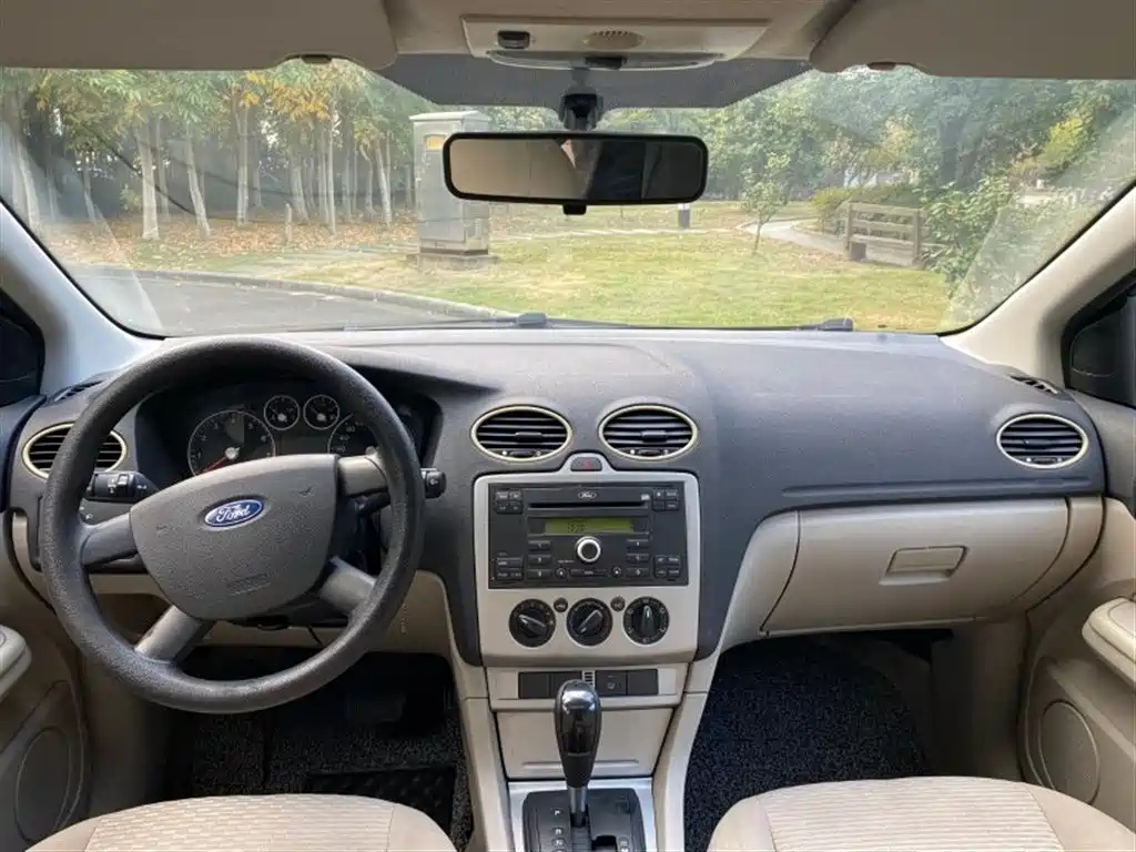 FORD FOCUS 2009