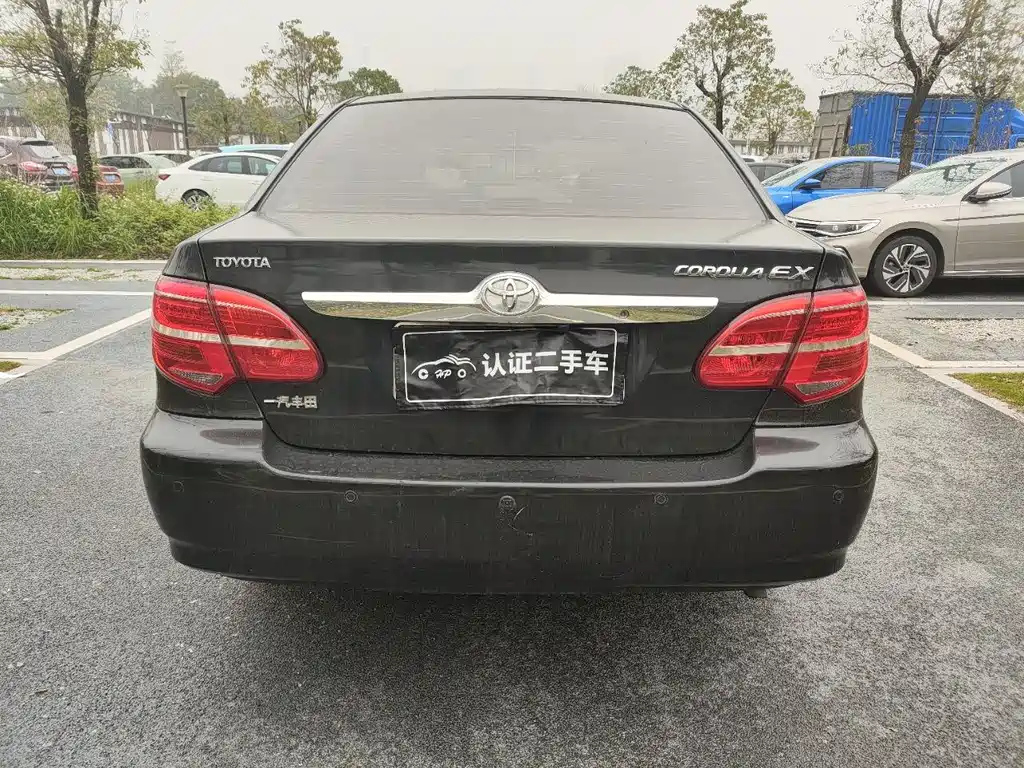 TOYOTA COROLLA 2013