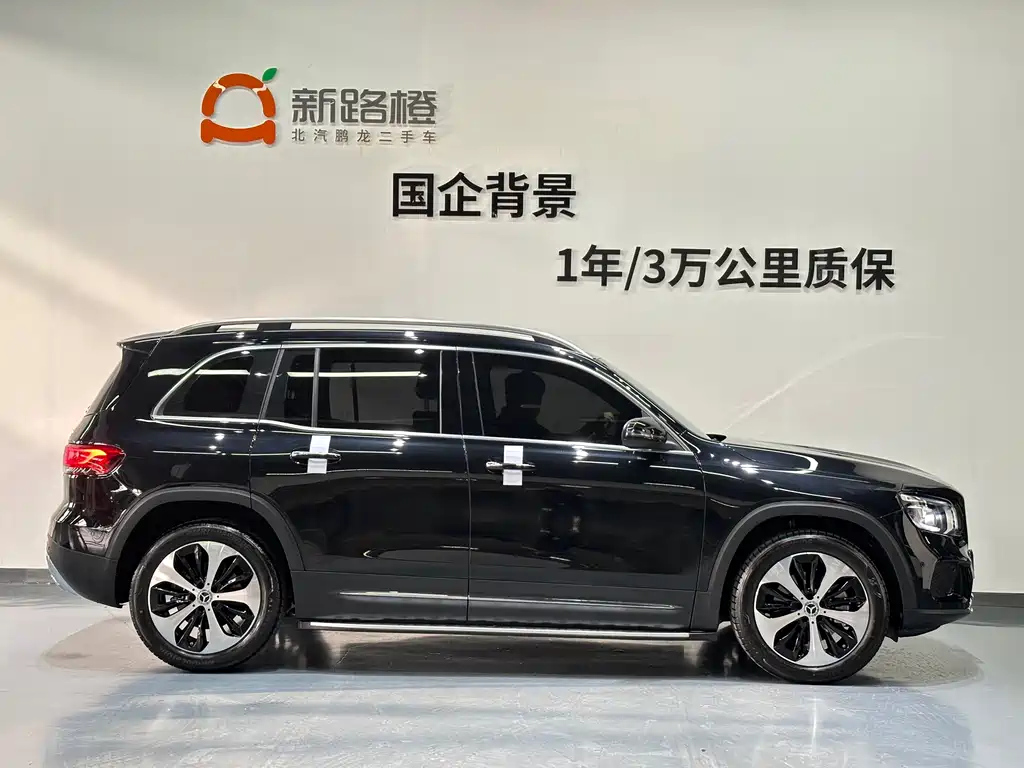 MERCEDES BENZ GLB 2023