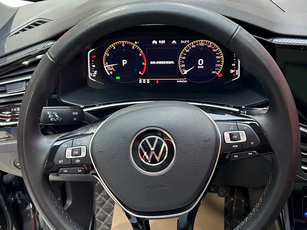 VOLKSWAGEN TAYRON 2021