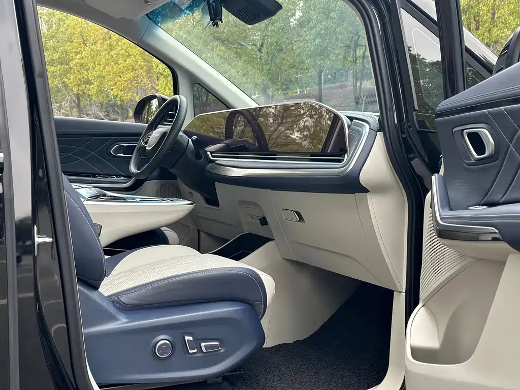 MAXUS G90 2022