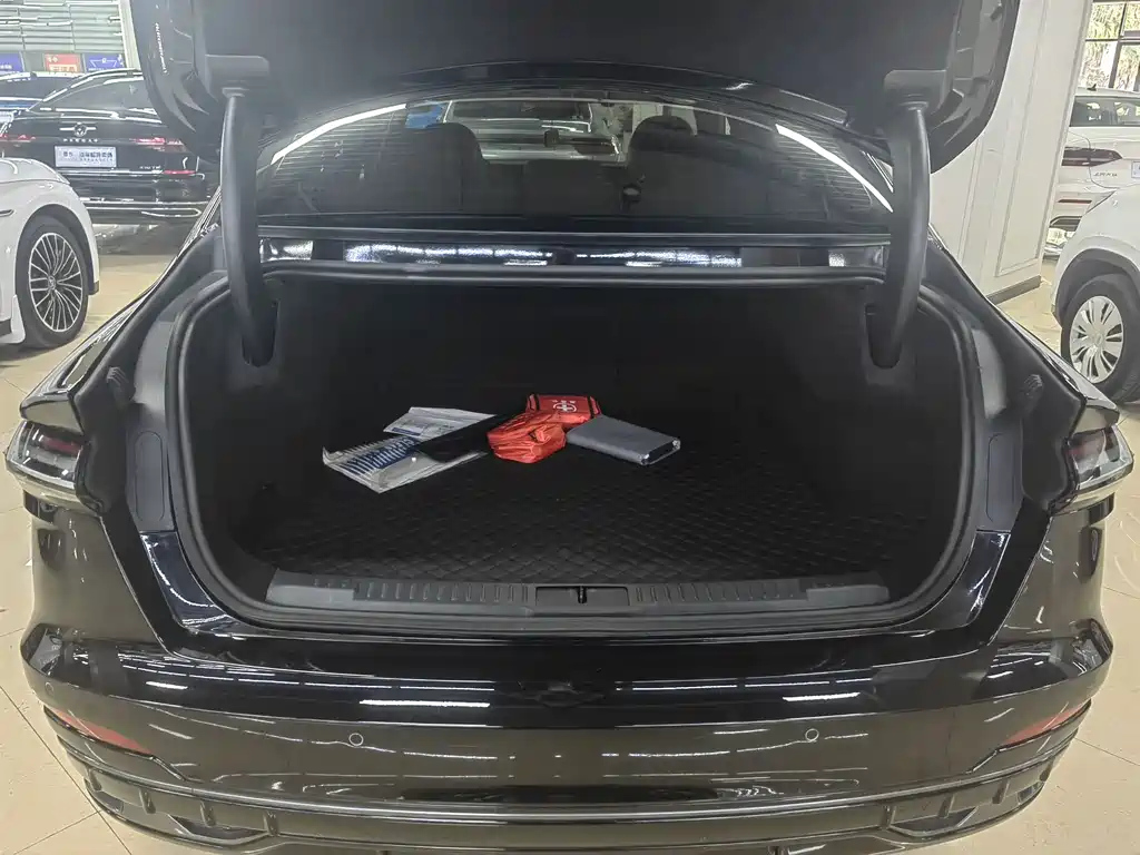 LINCOLN Z 2022
