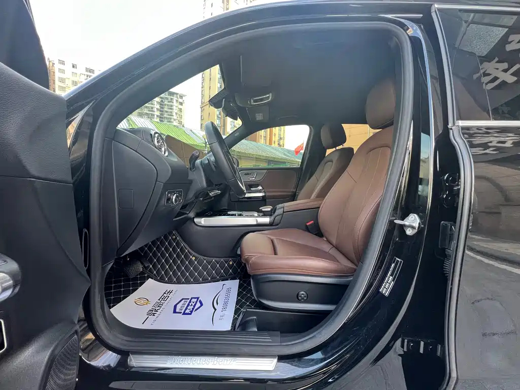 MERCEDES BENZ GLB 2020