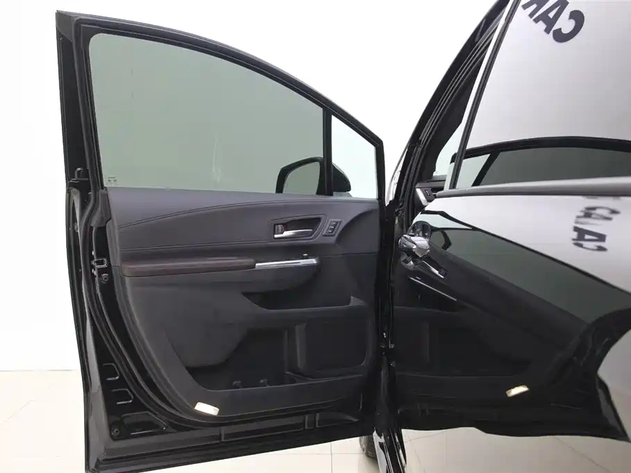 TOYOTA SIENNA SIENNA 2024