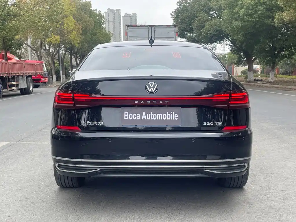 VOLKSWAGEN PASSAT 2022