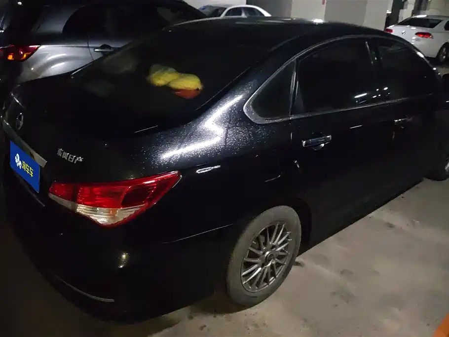 NISSAN SYLPHY 2019